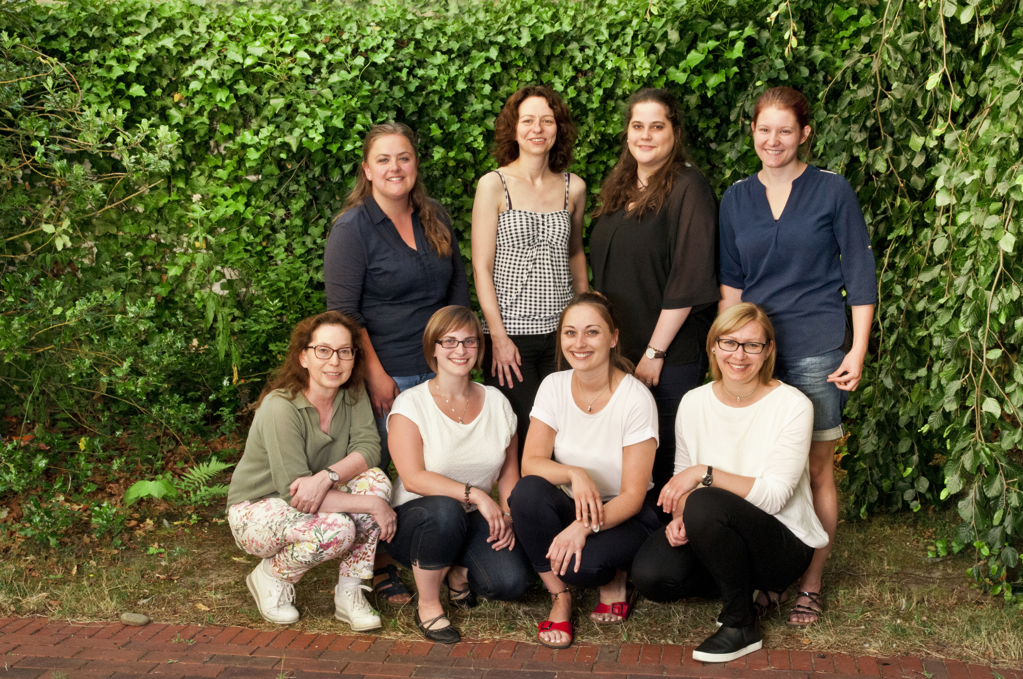 Hinten: Sarah-Christin Bartel, Katja Jensch, Sabine Pfau-Baumgarten, Anna Lingnau.
Vorne: Prof. Dr. Siegrid Westphal, Julia Fesca, Laura Boese, Nadeshda Domke.